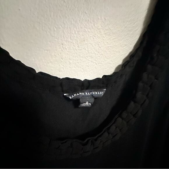 Banana Republic Black Ruffled Trim Sleeveless Tank Top Womens Small - Picture 3 of 5